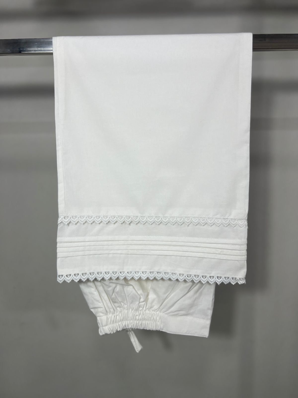 Off-White 4 Plate Plazo