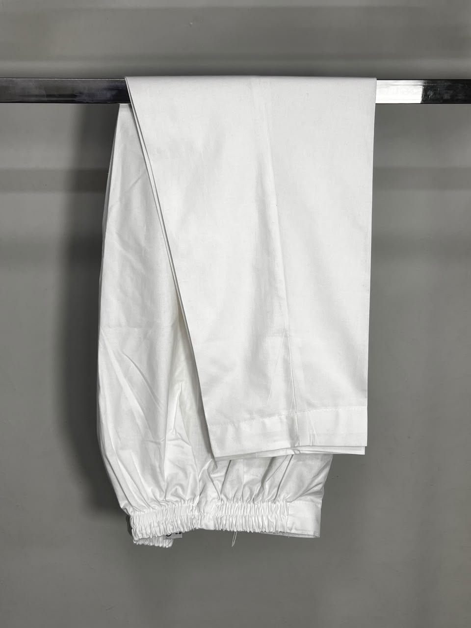 Plain trousers off white