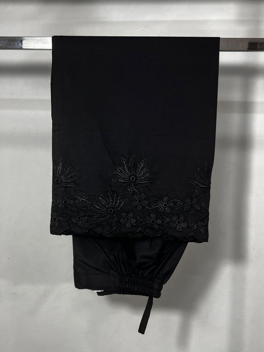 Floral embroidery plazo black